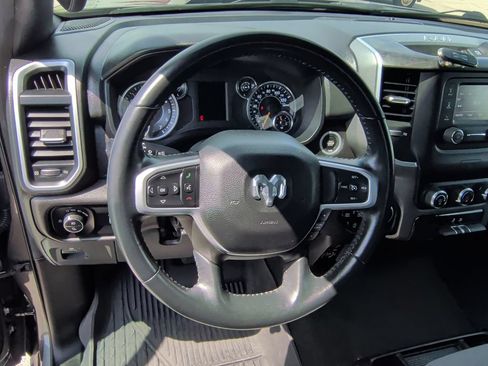 Used 2022 RAM 1500 Lone Star AWD/4WD image 16