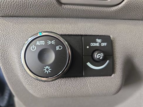 Used 2013 Chevrolet Traverse LS FWD image 28