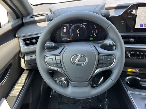 New 2026 Lexus UX 300h FWD image 17