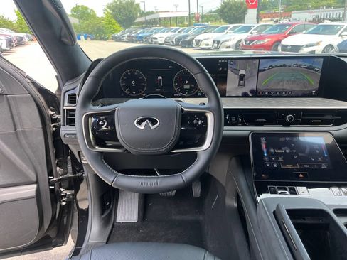 Used 2025 INFINITI QX80 Autograph AWD/4WD image 22