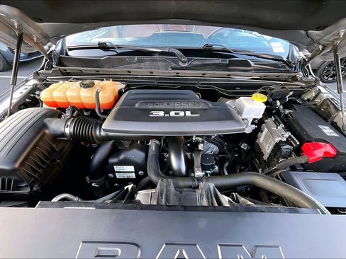 Used 2022 RAM 1500 Limited image 13