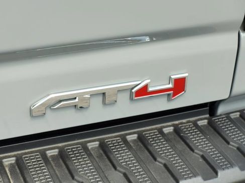 Used 2024 GMC Sierra 2500 AT4 w/ AT4 Premium Plus Package AWD/4WD image 8