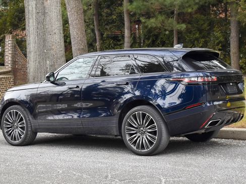 Used 2023 Land Rover Range Rover Velar R-Dynamic S image 6