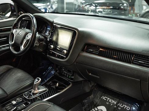 Used 2020 Mitsubishi Outlander GT image 15