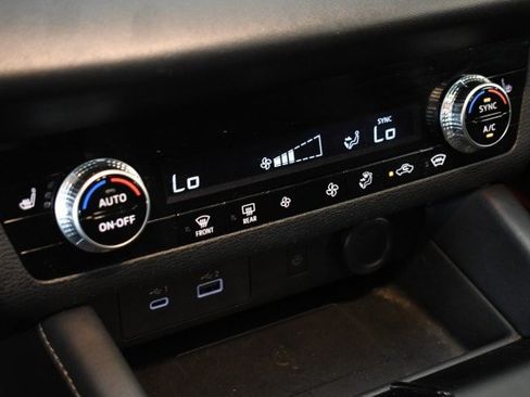 Used 2024 Mitsubishi Outlander Ralliart AWD/4WD image 41