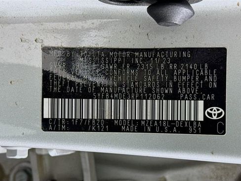 Used 2024 Toyota Corolla LE image 30