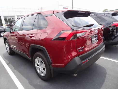 Used 2025 Toyota RAV4 LE AWD/4WD image 5