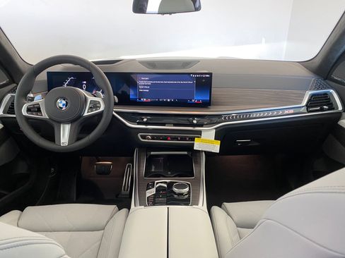 New 2026 BMW X5 xDrive40i w/ M Sport Package image 15