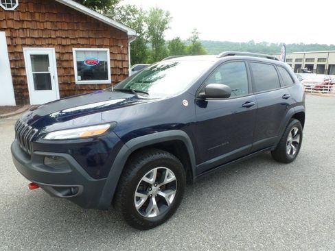 Used 2014 Jeep Cherokee Trailhawk AWD/4WD image 1