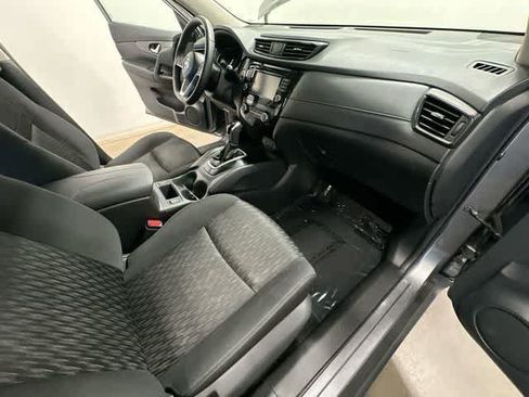Used 2018 Nissan Rogue SV AWD/4WD image 20