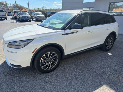 Used 2022 Lincoln Corsair FWD w/ Equipment Group 101A image 3