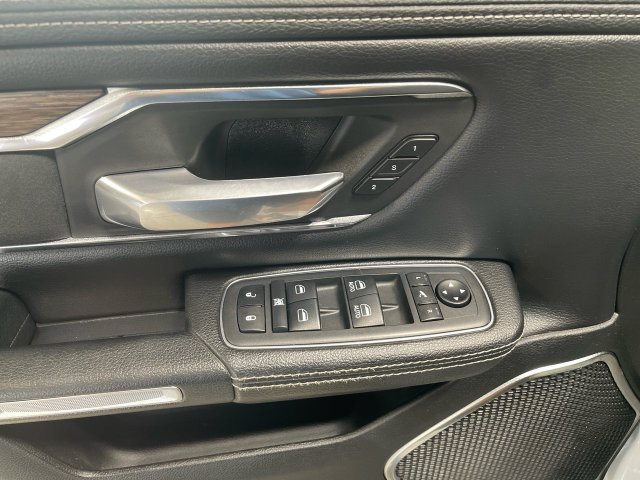 Certified 2019 RAM 1500 Laramie AWD/4WD image 14