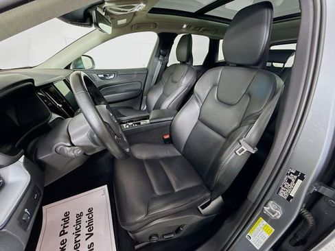 Used 2020 Volvo XC60 T5 Momentum AWD/4WD image 23
