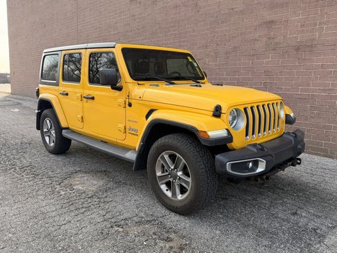 Used 2019 Jeep Wrangler Unlimited Sahara image 27