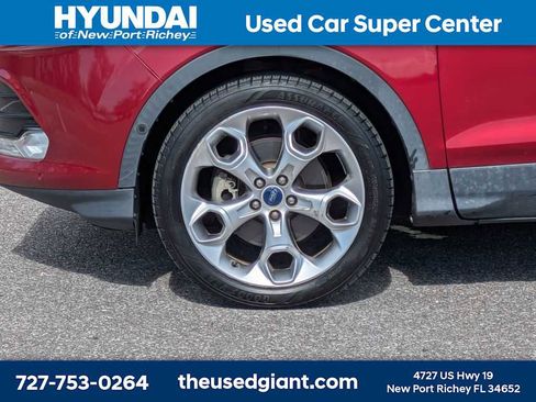 Used 2015 Ford Escape Titanium w/ Equipment Group 301A FWD image 10