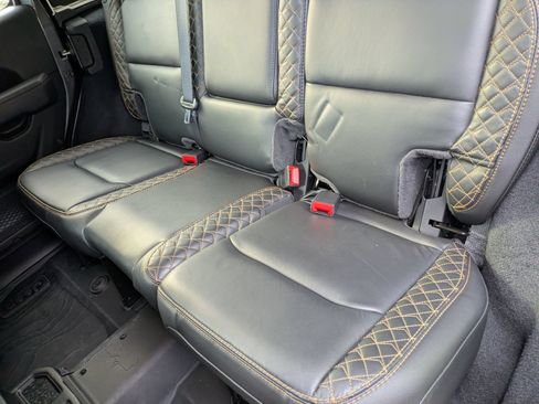 Used 2021 Jeep Wrangler Unlimited Sahara AWD/4WD image 28