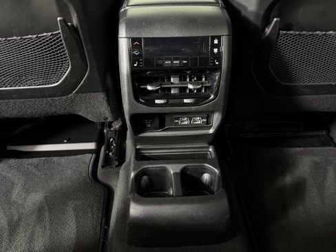Used 2023 Jeep Grand Cherokee L Limited AWD/4WD image 30