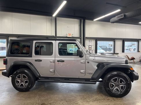 Used 2020 Jeep Wrangler Unlimited Sport S AWD/4WD image 14
