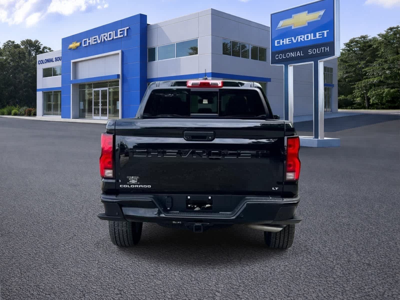 Certified 2024 Chevrolet Colorado LT w/ LT Convenience Package III AWD/4WD image 5