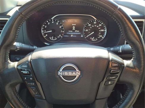 Used 2022 Nissan Frontier SV w/ Technology Package image 16