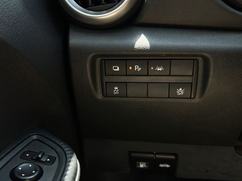 Certified 2025 Nissan Versa S w/ S Plus Package FWD image 27