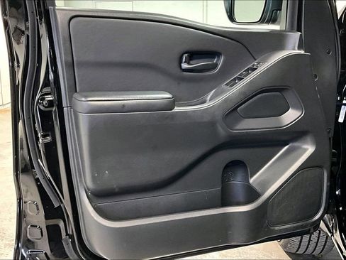 Used 2025 Nissan Frontier S w/ S Utility Package image 20