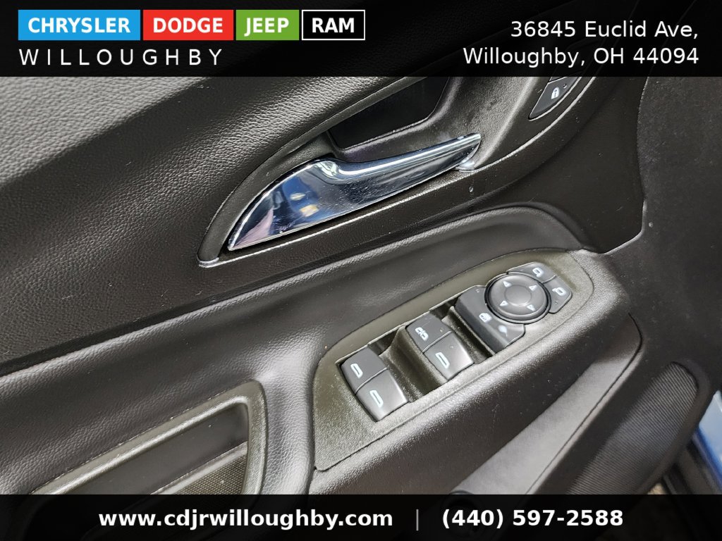 Used 2024 Chevrolet Equinox LT AWD/4WD image 12