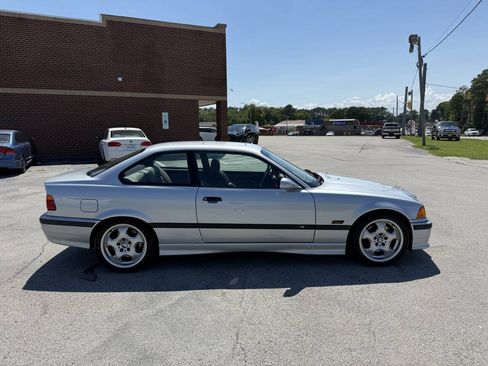 Used 1995 BMW M3 Coupe RWD image 6