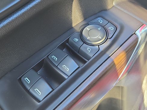 Used 2019 GMC Sierra 1500 SLT w/ SLT Premium Plus Package image 16