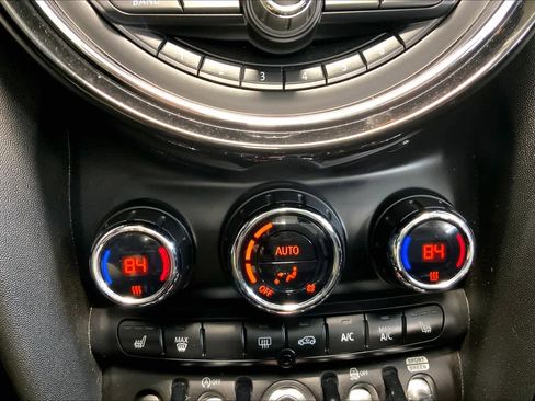 Used 2019 MINI Cooper S w/ Signature Upholstery Package image 32