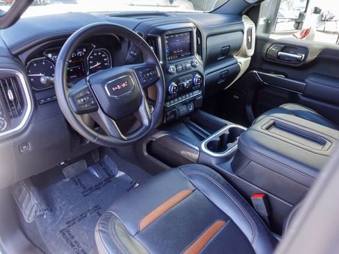 Used 2022 GMC Sierra 2500 AT4 w/ AT4 Premium Plus Package AWD/4WD image 14