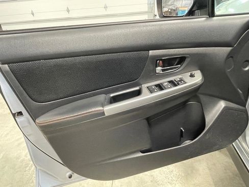 Used 2016 Subaru Crosstrek 2.0i Premium AWD/4WD image 12