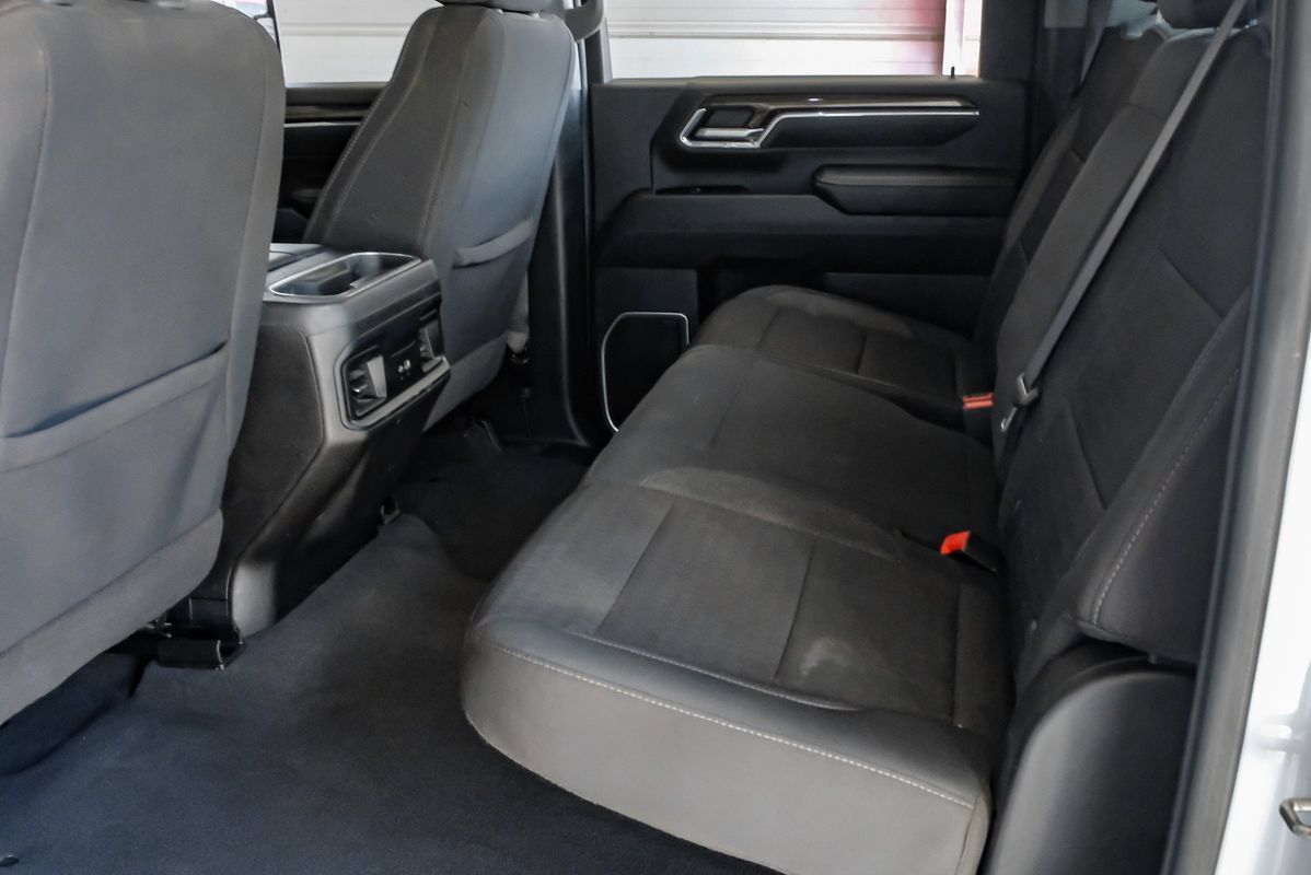Used 2024 Chevrolet Silverado 3500 LT w/ Convenience Package AWD/4WD image 36