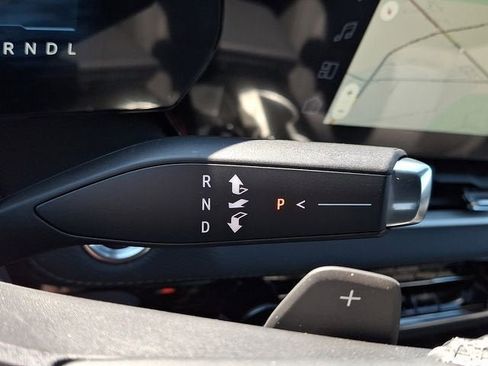 New 2026 Chevrolet Equinox LT FWD image 9