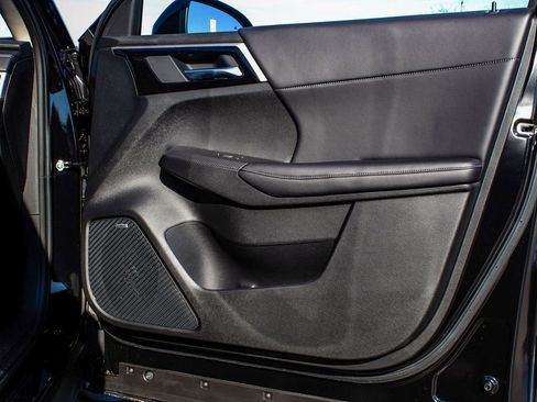 New 2026 Mitsubishi Outlander SE image 13