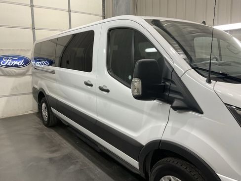 Used 2023 Ford Transit 350 XLT image 4