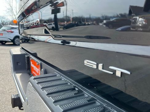 Used 2019 GMC Sierra 1500 SLT w/ SLT Premium Plus Package image 11