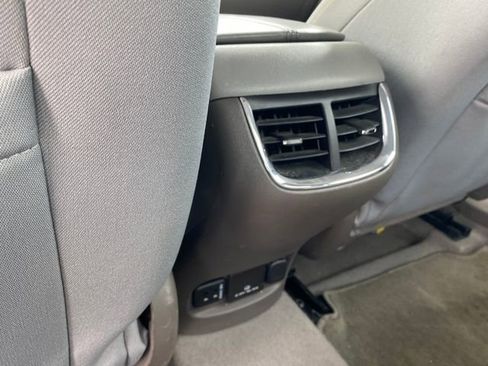 Used 2016 Chevrolet Malibu LT image 18