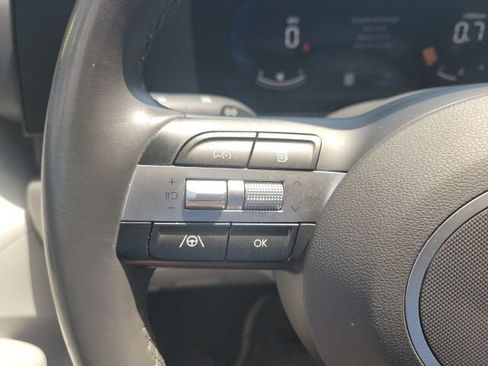 Used 2025 Hyundai Kona SEL FWD image 14