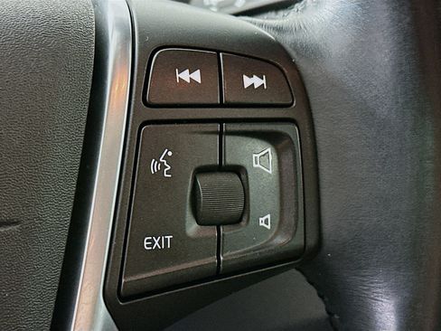 Used 2015 Volvo V60 T5 Cross Country Platinum image 21