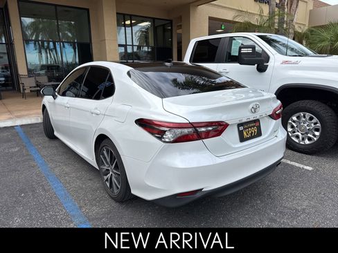 Used 2023 Toyota Camry XLE image 4