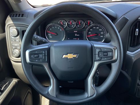 Used 2021 Chevrolet Silverado 1500 Custom w/ Safety Confidence Package AWD/4WD image 17