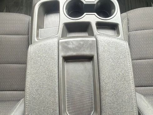 Used 2023 GMC Sierra 1500 SLE w/ Enhanced Capability Package AWD/4WD image 13