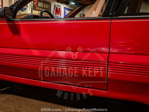 Used 1990 Pontiac Grand Prix SE FWD image 34