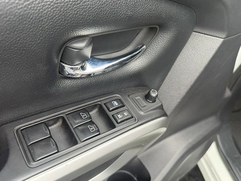 Used 2017 Nissan Titan SV RWD image 27