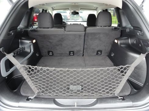 Used 2016 Jeep Cherokee Latitude w/ Comfort/Convenience Group FWD image 11