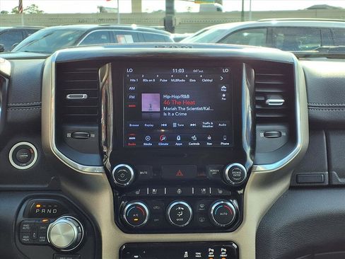 Used 2019 RAM 1500 Laramie image 15