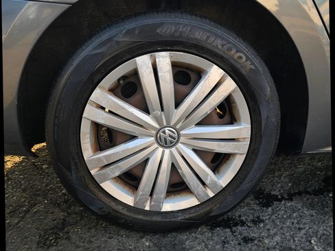 Used 2017 Volkswagen Jetta S FWD image 28