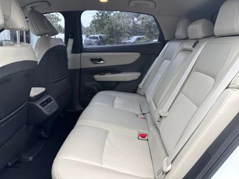 Used 2023 Nissan Ariya AWD image 14