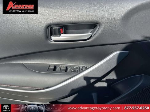 Used 2023 Toyota Corolla SE w/ Carpet Mat Package (TMS) FWD image 19